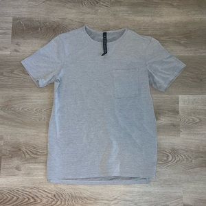 Men's Gray Lululemon T-Shirt